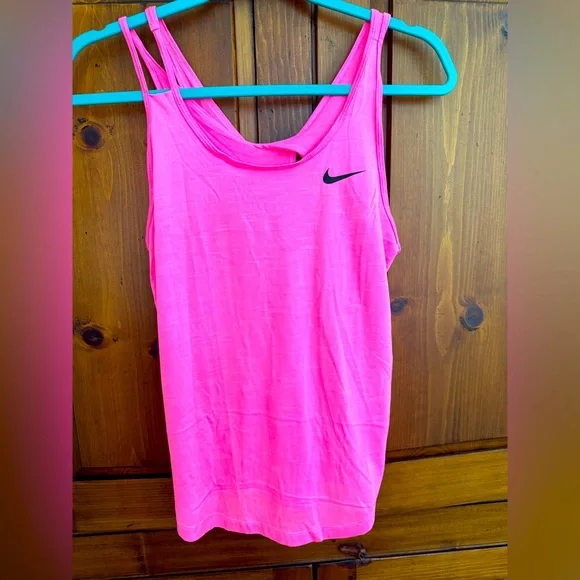 Nike hot pink standard fit DRIFIT tank singlet size small. NWOT - Picture 1 of 7